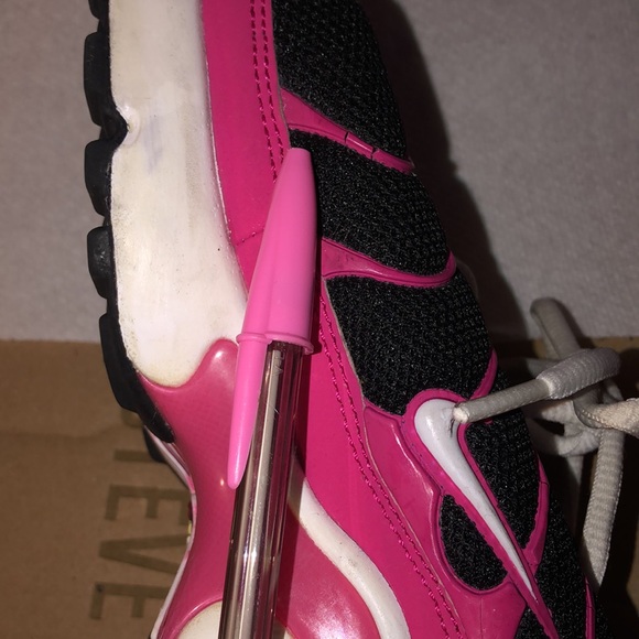 Pink and Black Nike Air Max - Picture 10 of 12